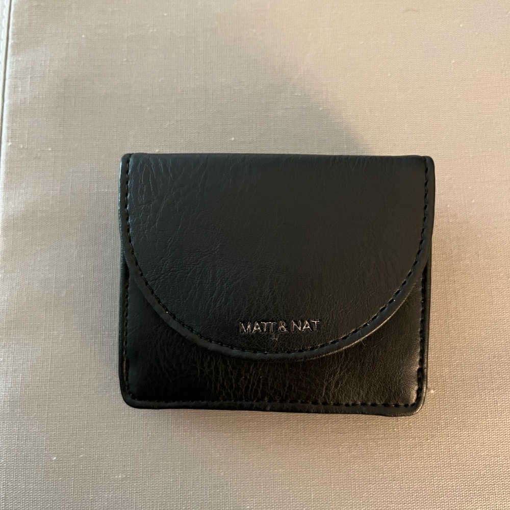 Matt & Nat Vegan Leather Mini Wallet